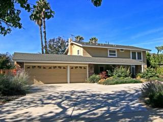 2381 Bradley Ave, Claremont, CA 91711-1826