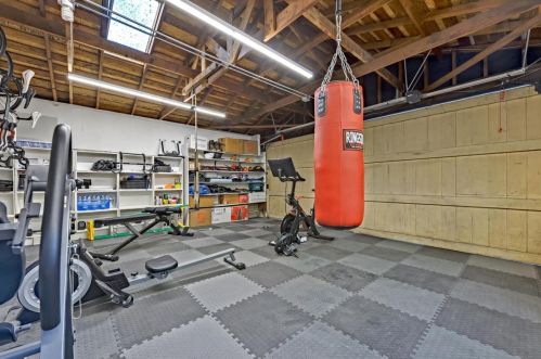 1640 Kentfield Ave, Redwood City CA  94061-2706 exterior