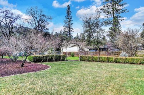 18959 Siesta Dr, Lake Wildwood CA  95946-8917 exterior