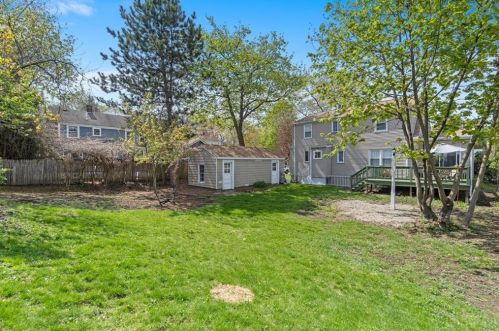 147 Trent St, Woonsocket RI  02895-1040 exterior