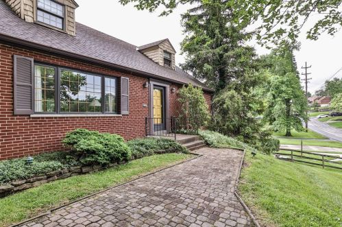 1216 Anderson Ferry Rd, Cincinnati, OH 45238-4224