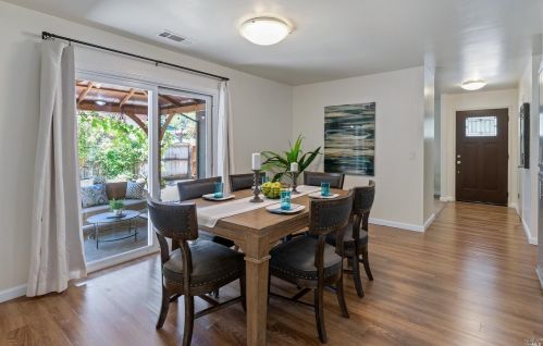 1590 Cunningham Way, Santa Rosa CA  95403-2342 exterior