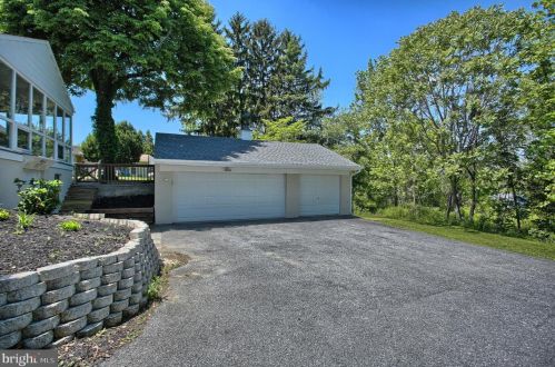 5526 Rodgers Ave, Harrisburg PA  17112-2574 exterior