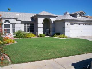 5534 76th Dr, Glendale, AZ 85303-5115