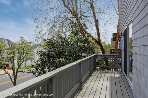 237 Shore Dr, Monmouth Hills NJ  07732-1567 exterior