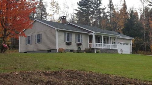 144 Pike Ln, Barton, VT 05822-9633