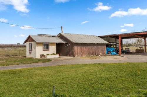 1001 Townhill Rd, Valley Home CA  95361-8619 exterior