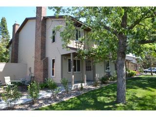 4680 Hirta Pt, Saint Paul, MN 55122-2636