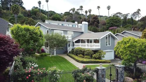 151 Trinidad Dr, Tiburon, CA 94920-1037