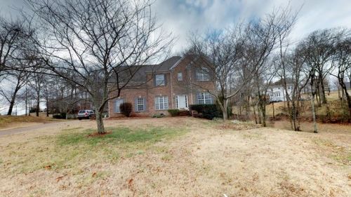 105 Wiggins Ct, Nolensville, TN 37135-8431
