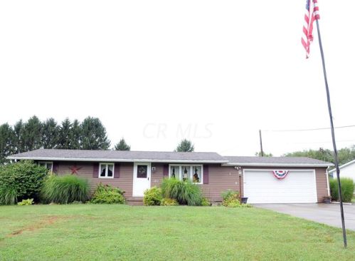 125 Bryan Dr, Zanesville, OH 43701-9191
