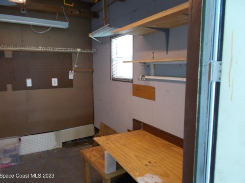 927 Hyacinth Cir, Sebastian FL  32976-7668 exterior