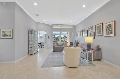 6680 Catania Dr, Boynton Beach, FL 33472-7354