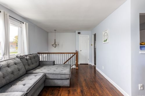 510 Granada Pkwy, North Lindenhurst, NY 11757-6314