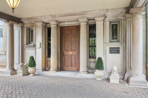 300 Woodland Rd, Pittsburgh, PA 15232-2854