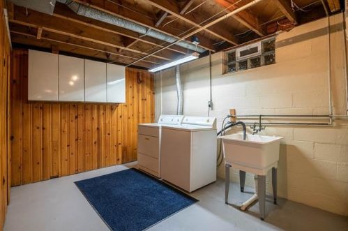 837 Spencer Ave, Hermitage PA  16146-3159 exterior