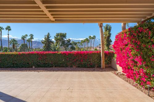 94 Kavenish Dr, Rancho Mirage CA  92270-3247 exterior