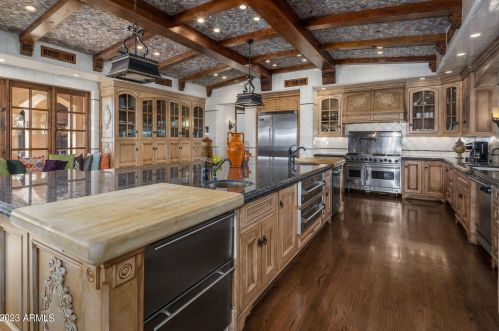 41 Biltmore Est, Phoenix AZ 85016-2819 exterior