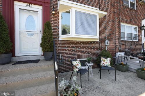 442 Center St, Collingswood, NJ 08108-1617