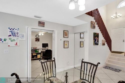 11936 12 St, Hollywood FL 33026-4359 exterior