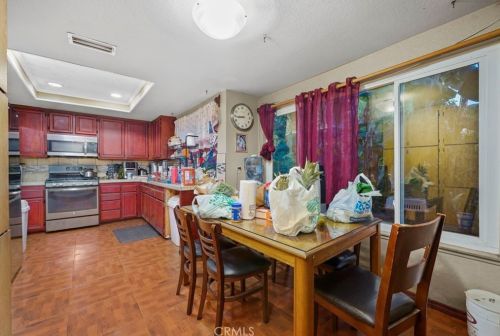 23232 Sky Dr, El Toro CA  92630-5332 exterior