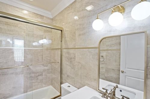 1564 Gulf Bch Dr, Saint George Island FL  32328-3106 exterior