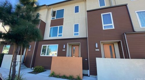10618 Paramount Blvd, Downey, CA 90241-3304