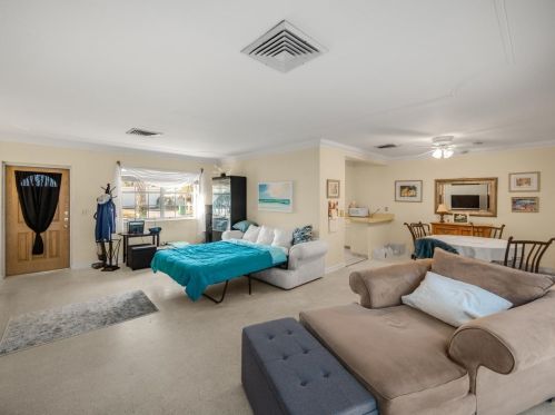 1270 Manor Dr, West Palm Beach, FL 33404-2741
