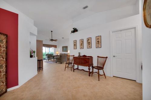8162 Duomo Cir, Boynton Beach, FL 33472-7128