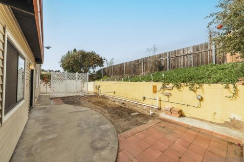 4324 El Cedro Ct, San Diego CA 92154-2632 exterior