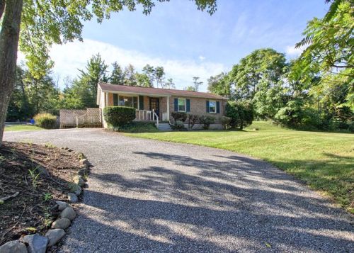 107 Siddonsburg Rd, Siddonsburg, PA 17019-9536