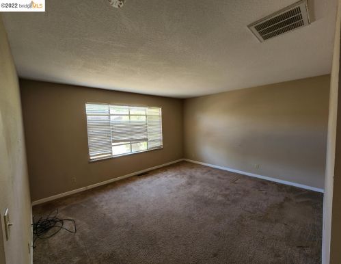 1728 Vine St, Lodi CA  95240-4853 exterior