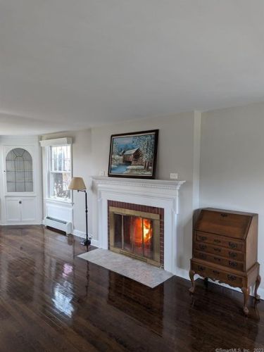 7 Arlington Hts, Norwich CT  06360-1801 exterior