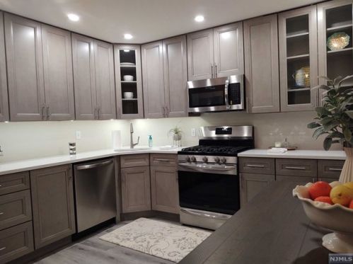 838 Juniper Way, Mahwah NJ  07430-3458 exterior