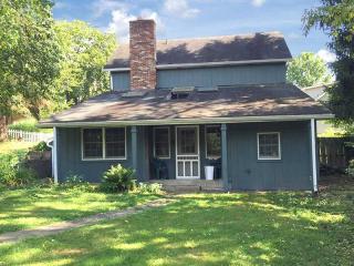 504 Main St, Harmony, PA 16037-6826