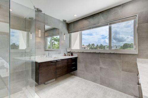 134 Harbor Cir, Delray Beach FL  33483-8005 exterior