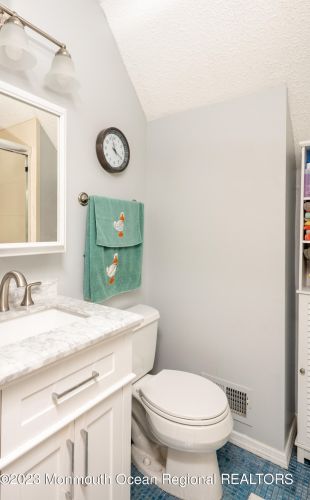 106 Moorage Ave, Berkeley Township NJ  08721-1879 exterior