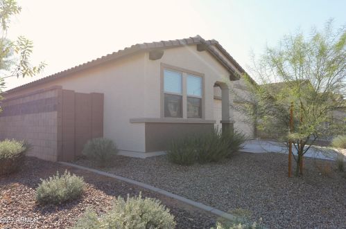 5719 Encinas Ln, Phoenix AZ  85043-6553 exterior