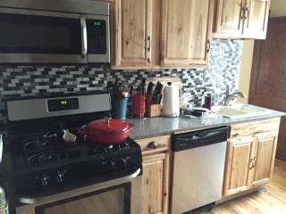 1708 Taylor St, Minneapolis MN  55413-1504 exterior