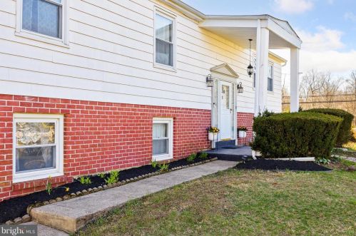 998 Anders Rd, Lansdale, PA 19446-5420