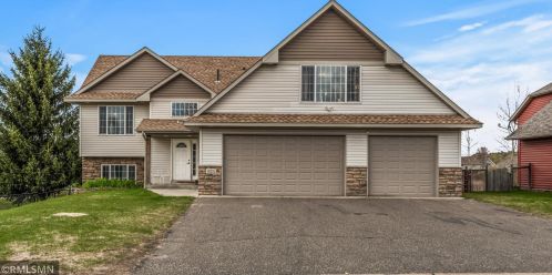 15252 Goodview Ave, Lino Lakes, MN 55038-7477