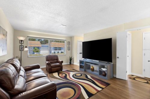 6890 Lafayette, Pinellas Park, FL 33781-1110