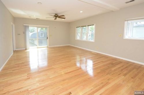 23 Hudson Ave, Ridgefield Park NJ  07660-1724 exterior