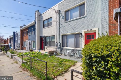 2228 16th St, Washington, DC 20020-4302