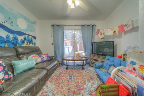 28185 Lindell Rd, Lake Elsinore CA  92532-7348 exterior