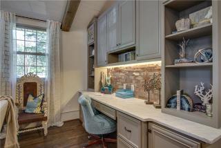 513 Clematis Dr, Nashville, TN 37205-3150