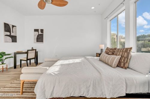 7627 22nd St, Phoenix AZ  85020-4706 exterior