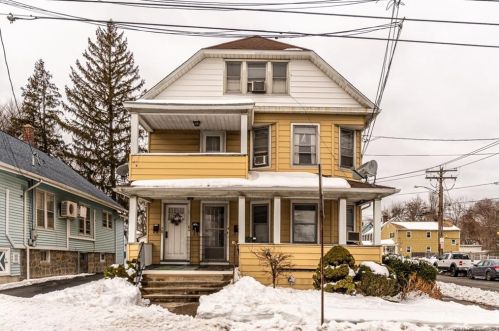48 Hunting St, Bridgeport, CT 06606-4717