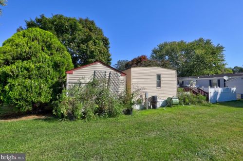 33520 Daisy St, Lewes DE  19958-5322 exterior