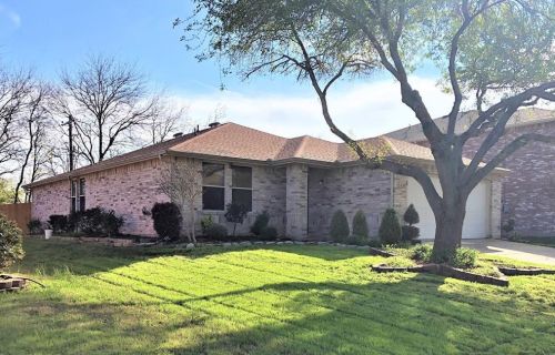 1620 Flagstone Ln, Oak Point TX  75068-6407 exterior